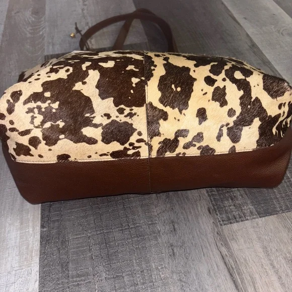 Lucky Brand Brown and Cream Cowhide Tote - Picture 9 of 14